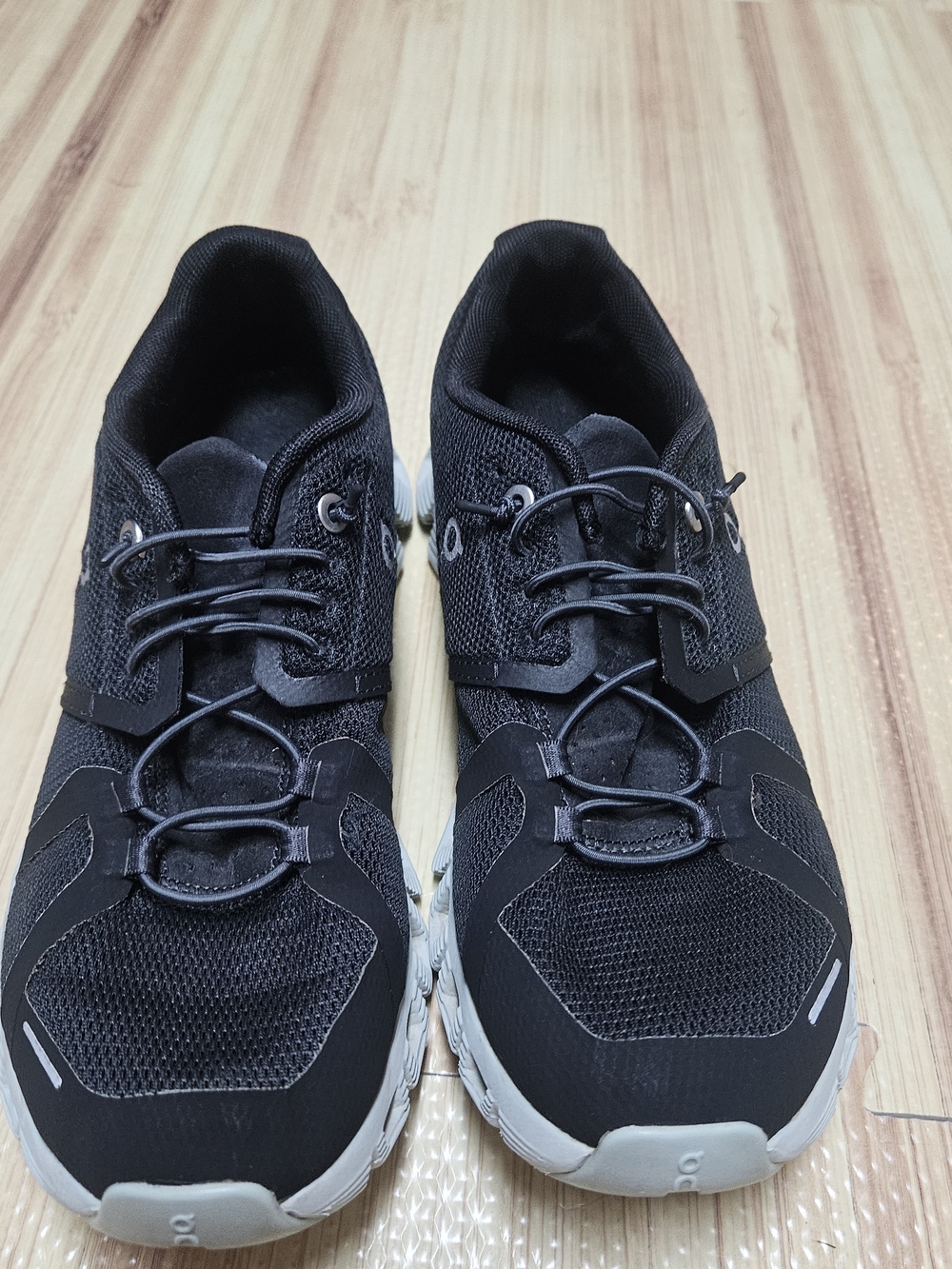 On Cloud 5 Women’s Running Shoes - Black/White - Size US 6.5 (EU 37.5)